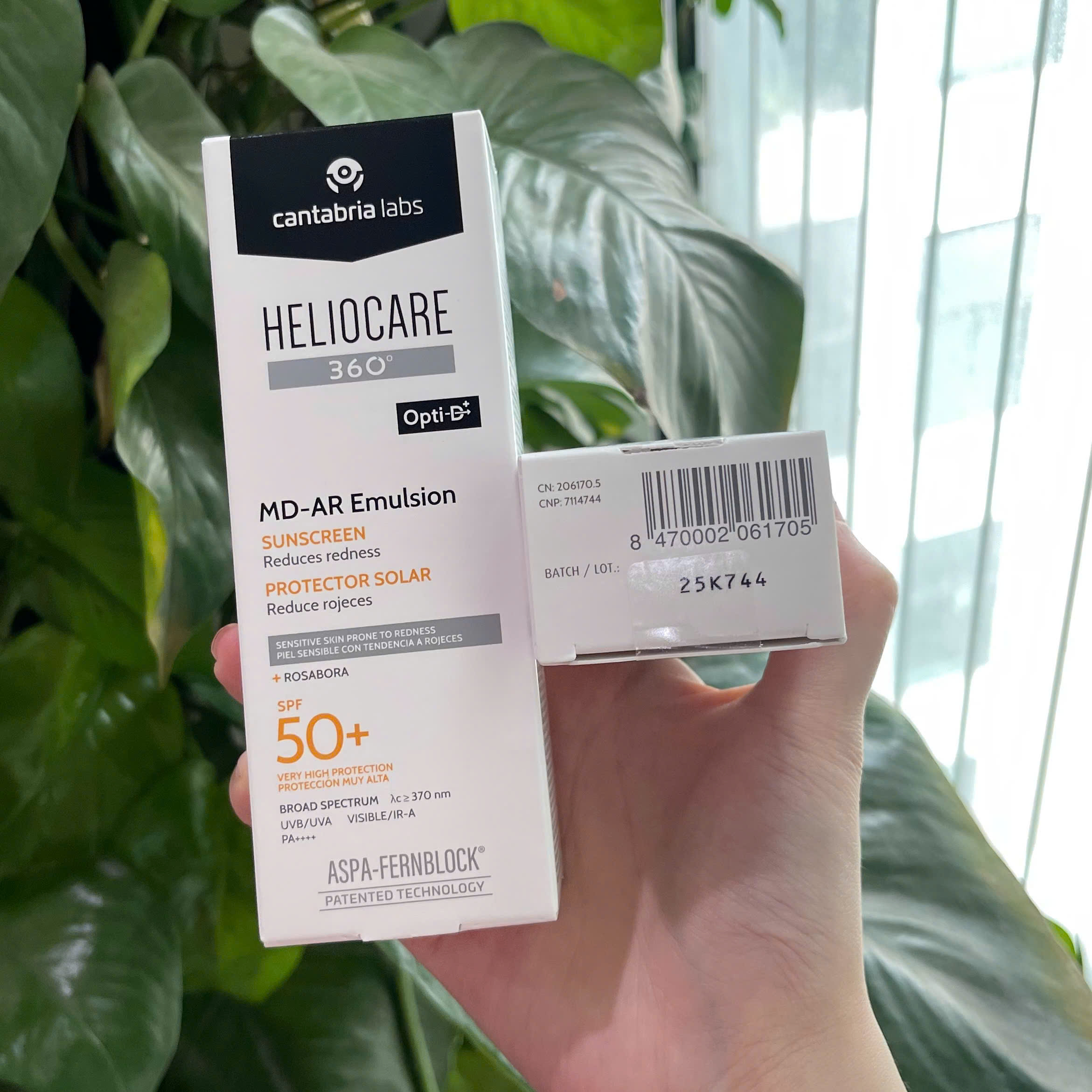 Kem chống nắng Heliocare 360 MD A-R Emulsion SPF50+ cho da nhạy cảm mẫu mới nhất Kem chống nắng Heliocare 360 MD A-R Emulsion SPF50+ cho da nhạy cảm mẫu mới nhất