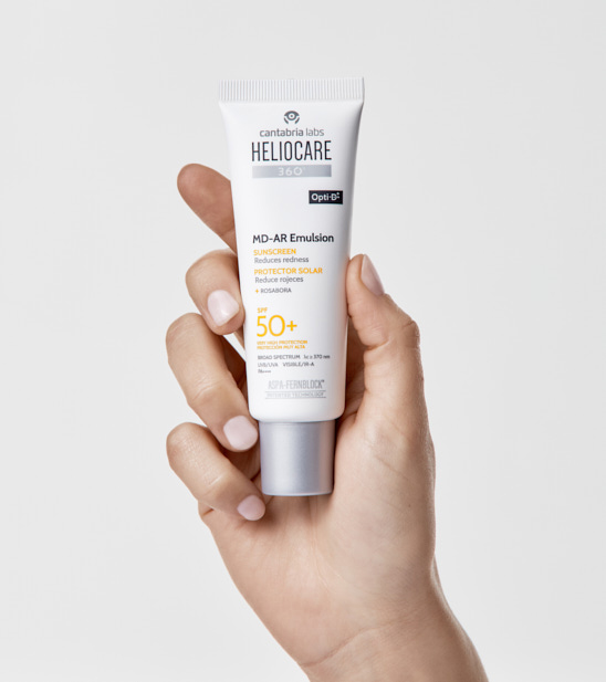 Kem chống nắng Heliocare 360 MD A-R Emulsion SPF50+ cho da nhạy cảm mẫu mới nhất Kem chống nắng Heliocare 360 MD A-R Emulsion SPF50+ cho da nhạy cảm mẫu mới nhất