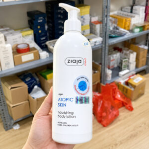 Nhũ tương dưỡng ẩm Ziaja Med Atopic Skin 1% Urea 400ml cho da khô, da cơ địa