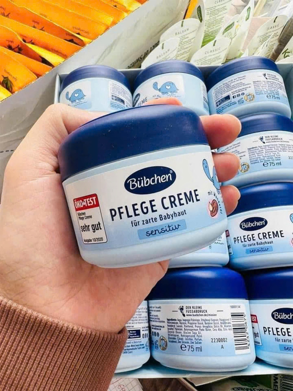 Kem dưỡng ẩm Bübchen Pflege Creme Sensitiv 75ml cho bé từ sơ sinh Kem dưỡng ẩm Bübchen Pflege Creme Sensitiv 75ml cho bé từ sơ sinh