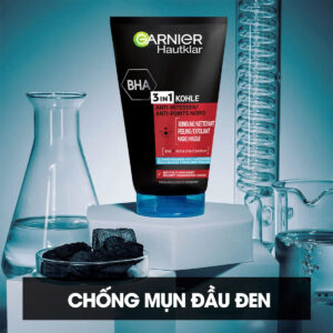 Sữa rửa mặt Garnier Hautklar 3in1 150ml màu đen